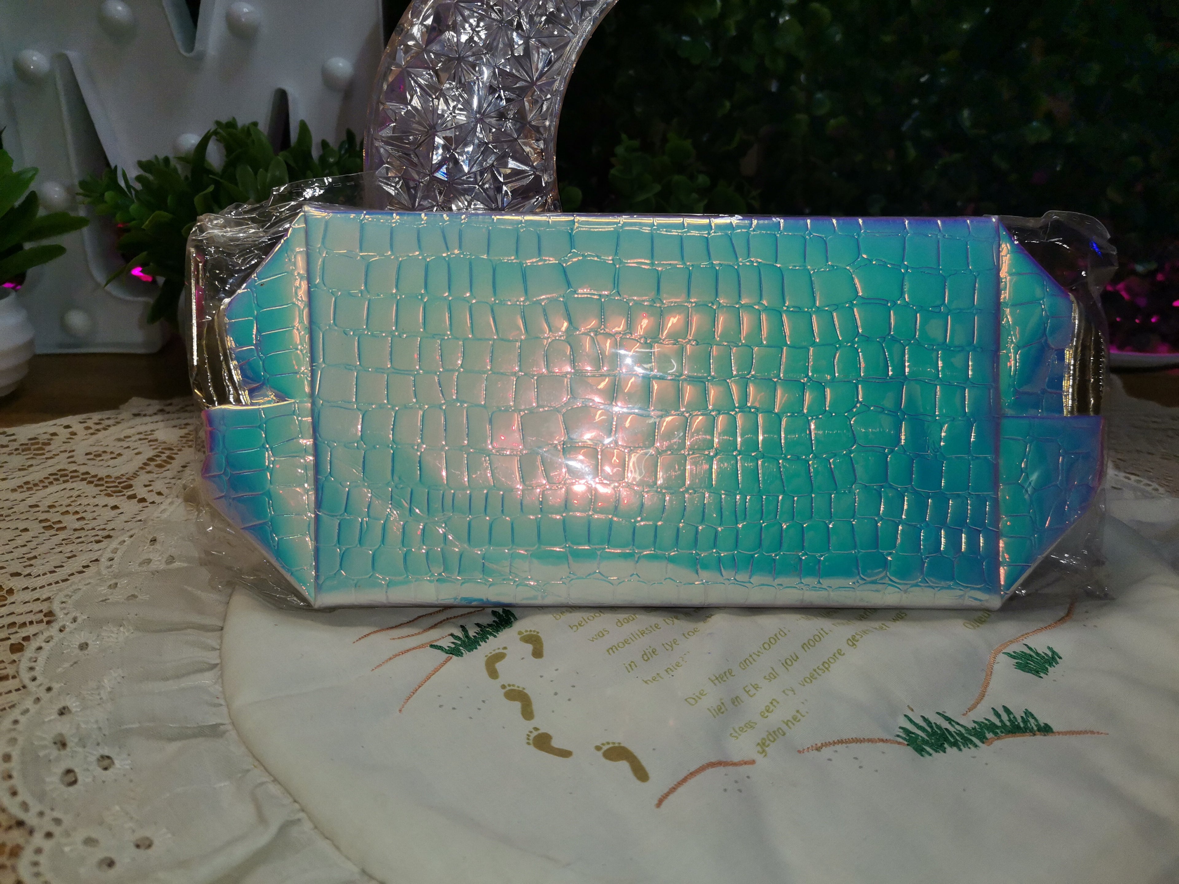Makeup bag