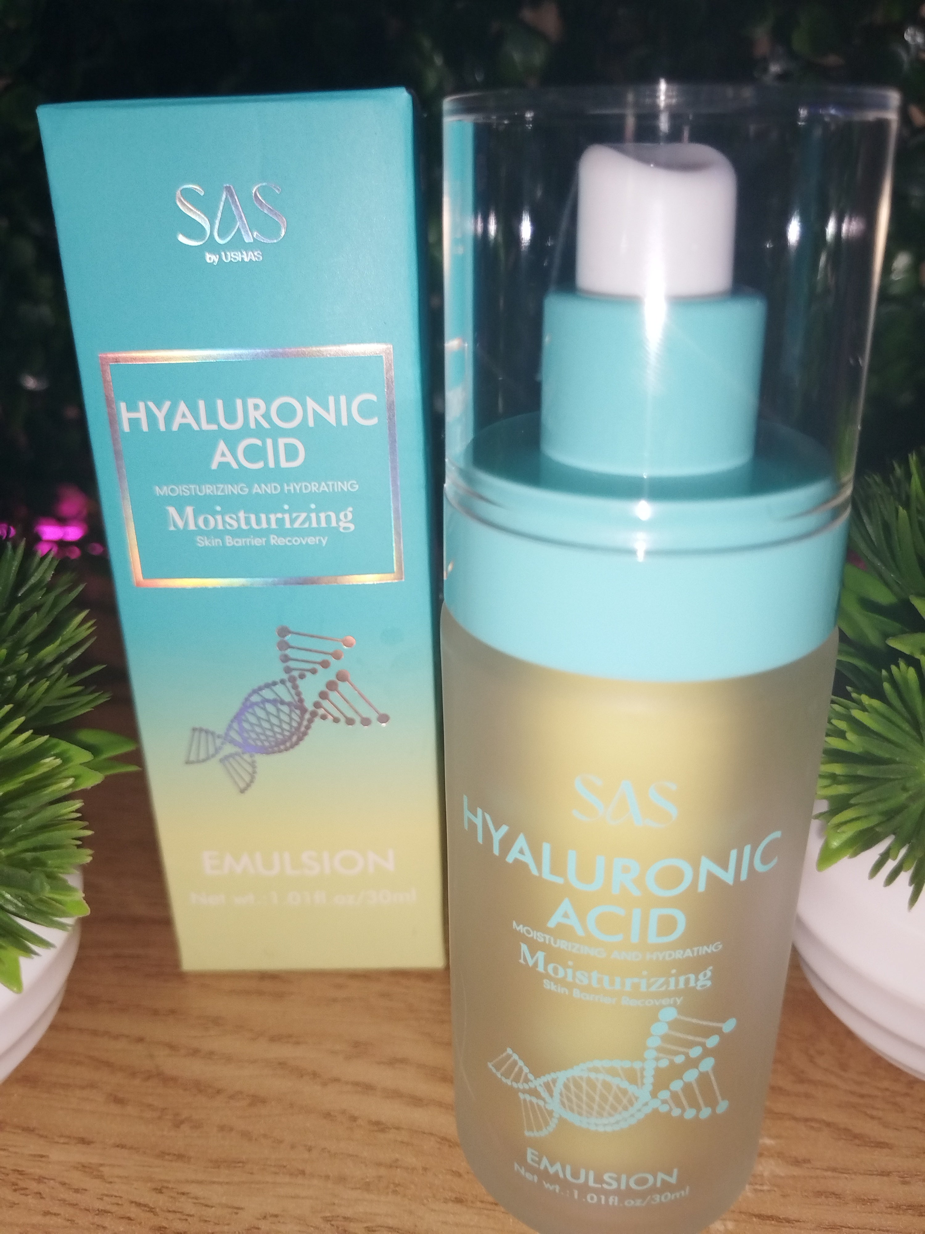 Moisturizing and Hydrating Emulsion Skin Barrier Recovery