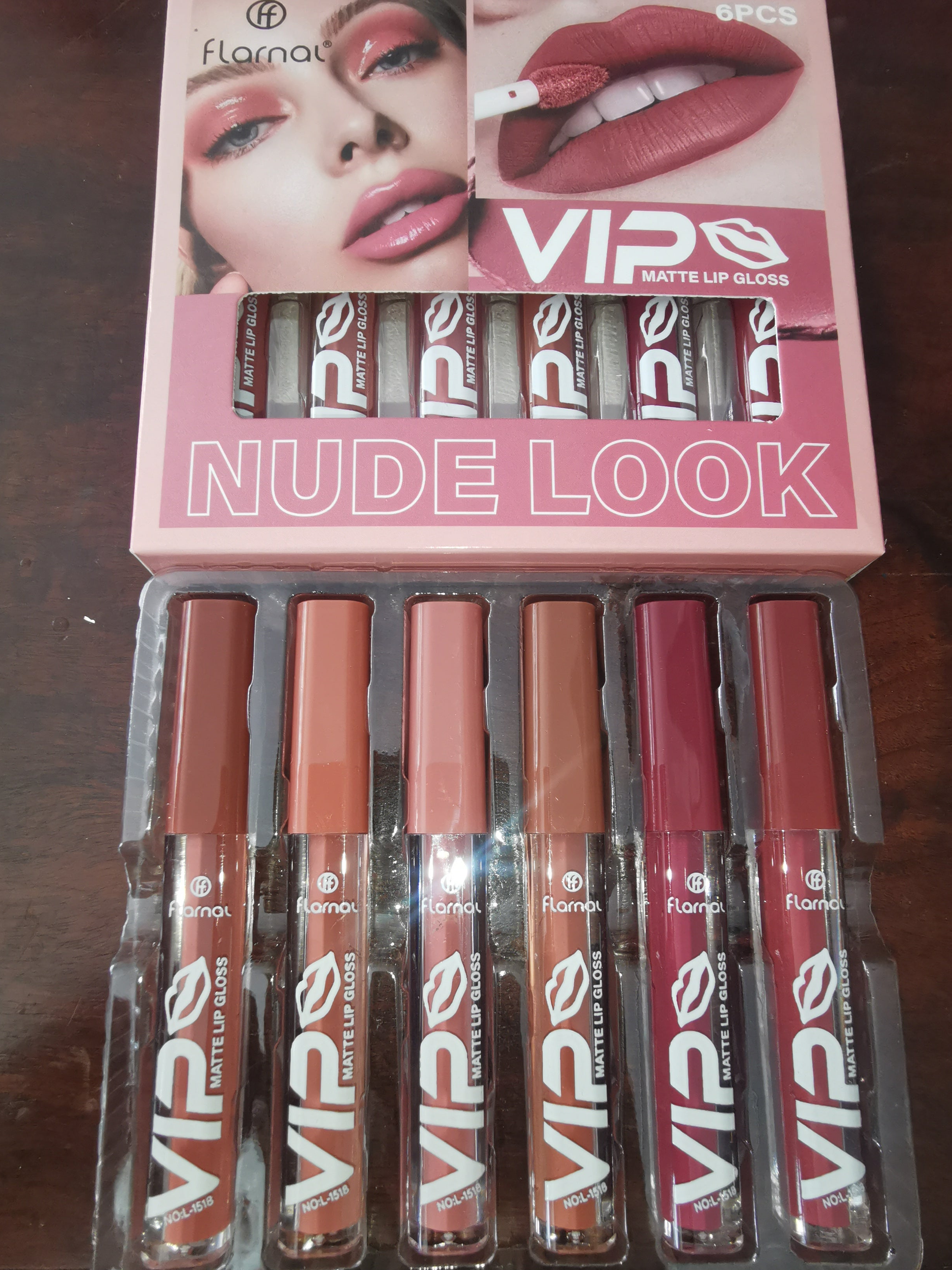 Matte lipgloss waterproof