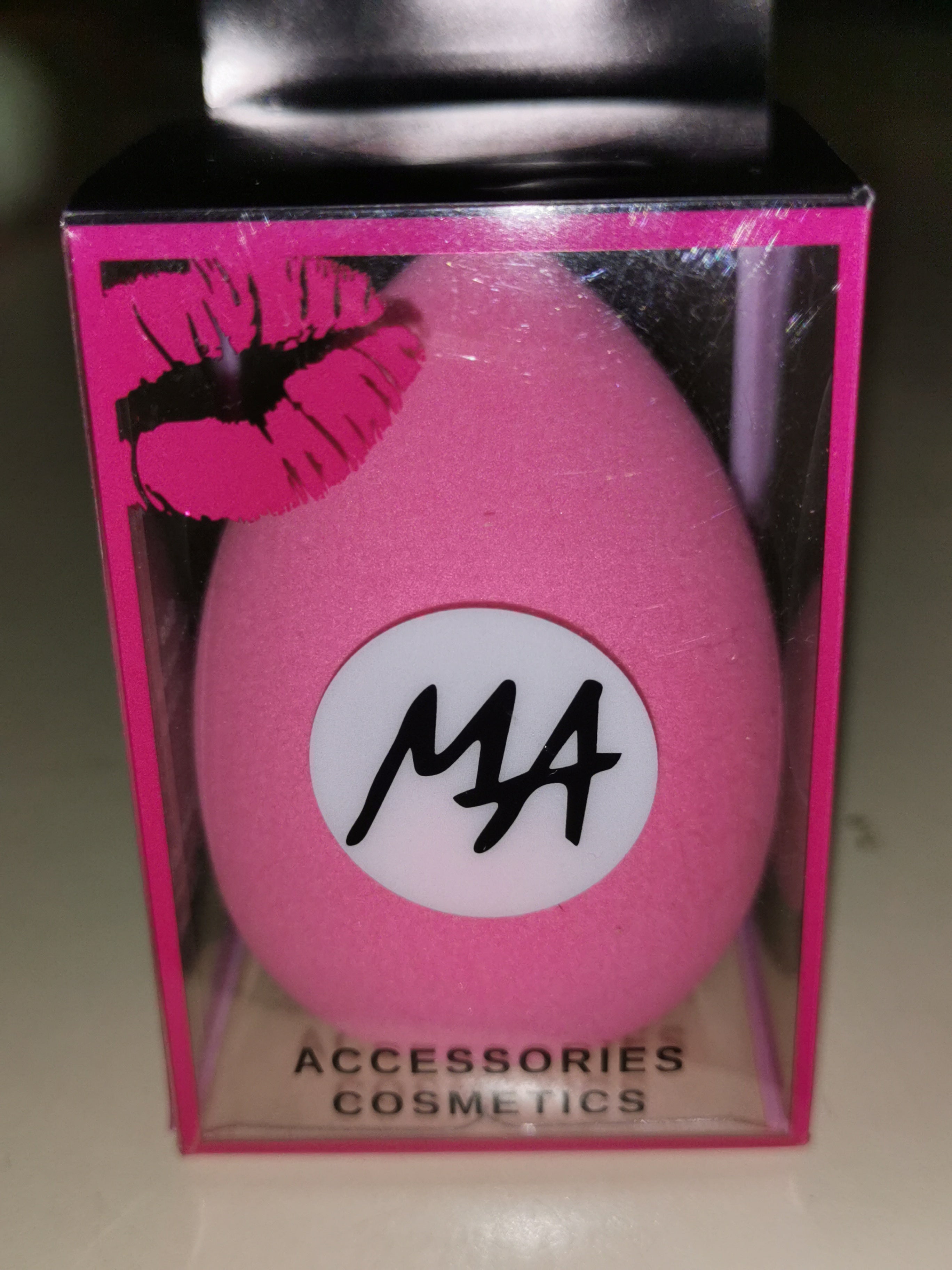 Makeup puff