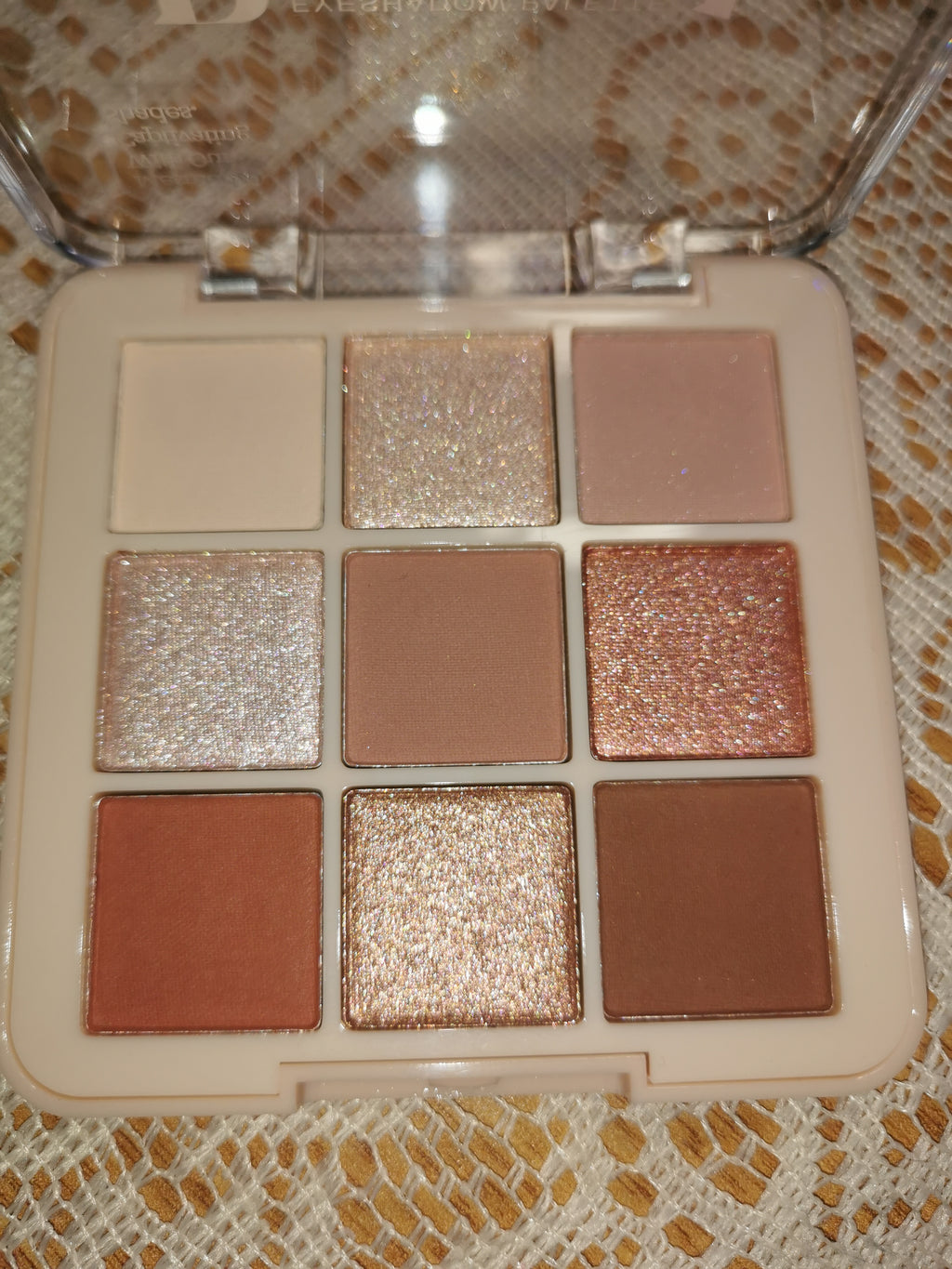 Any lady regal eyeshadow palette