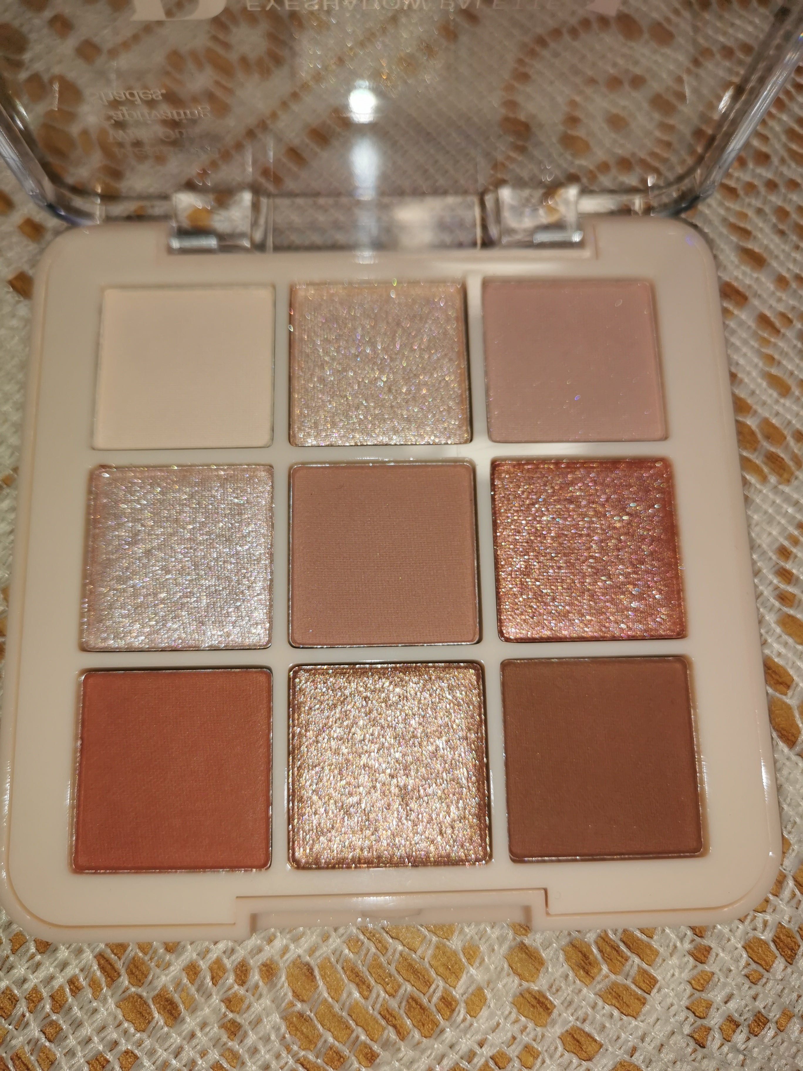 Any lady regal eyeshadow palette
