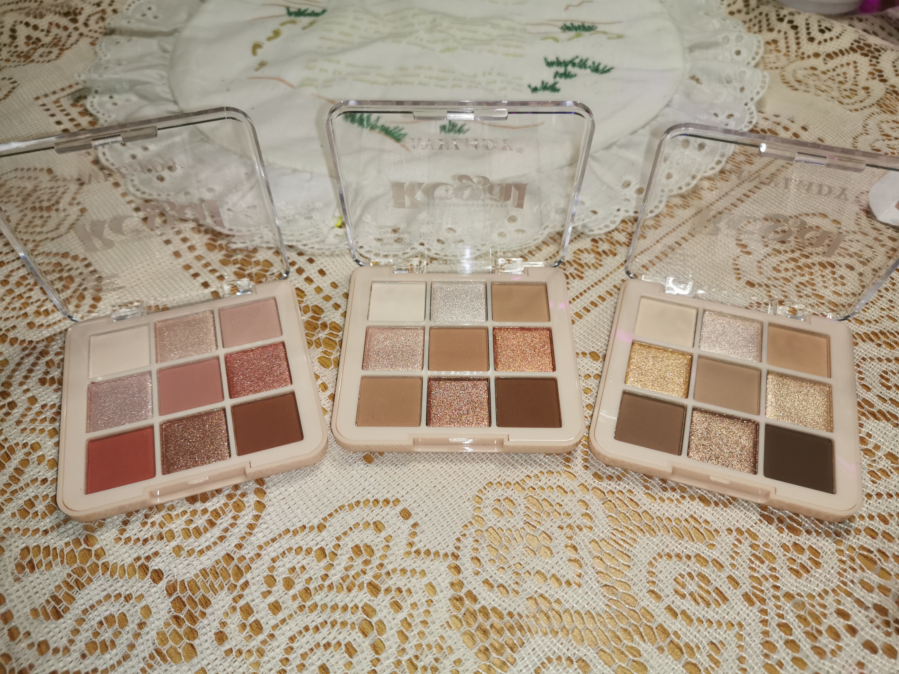 Any lady regal eyeshadow palette