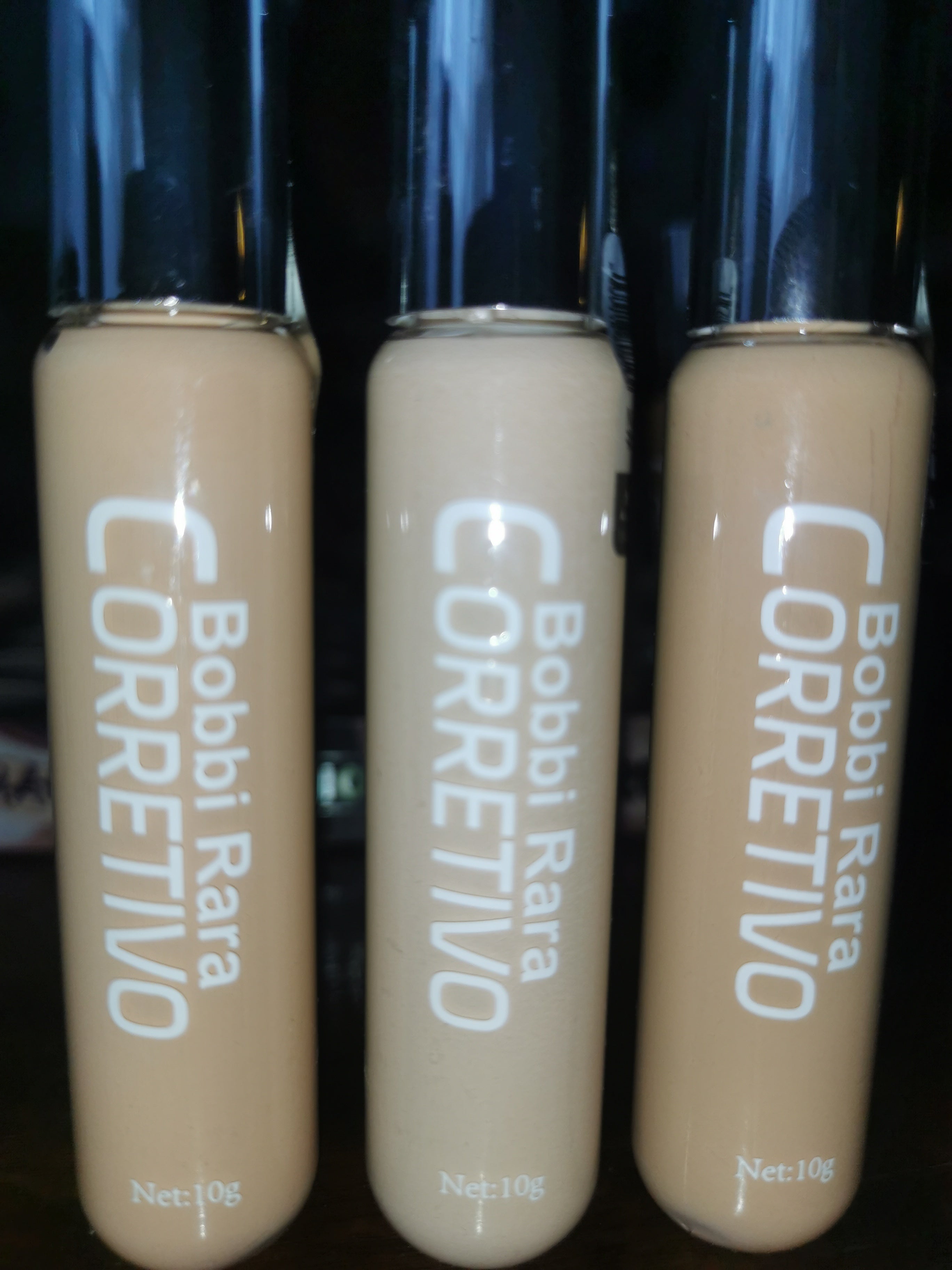 Bobbi Rara Foundation tint