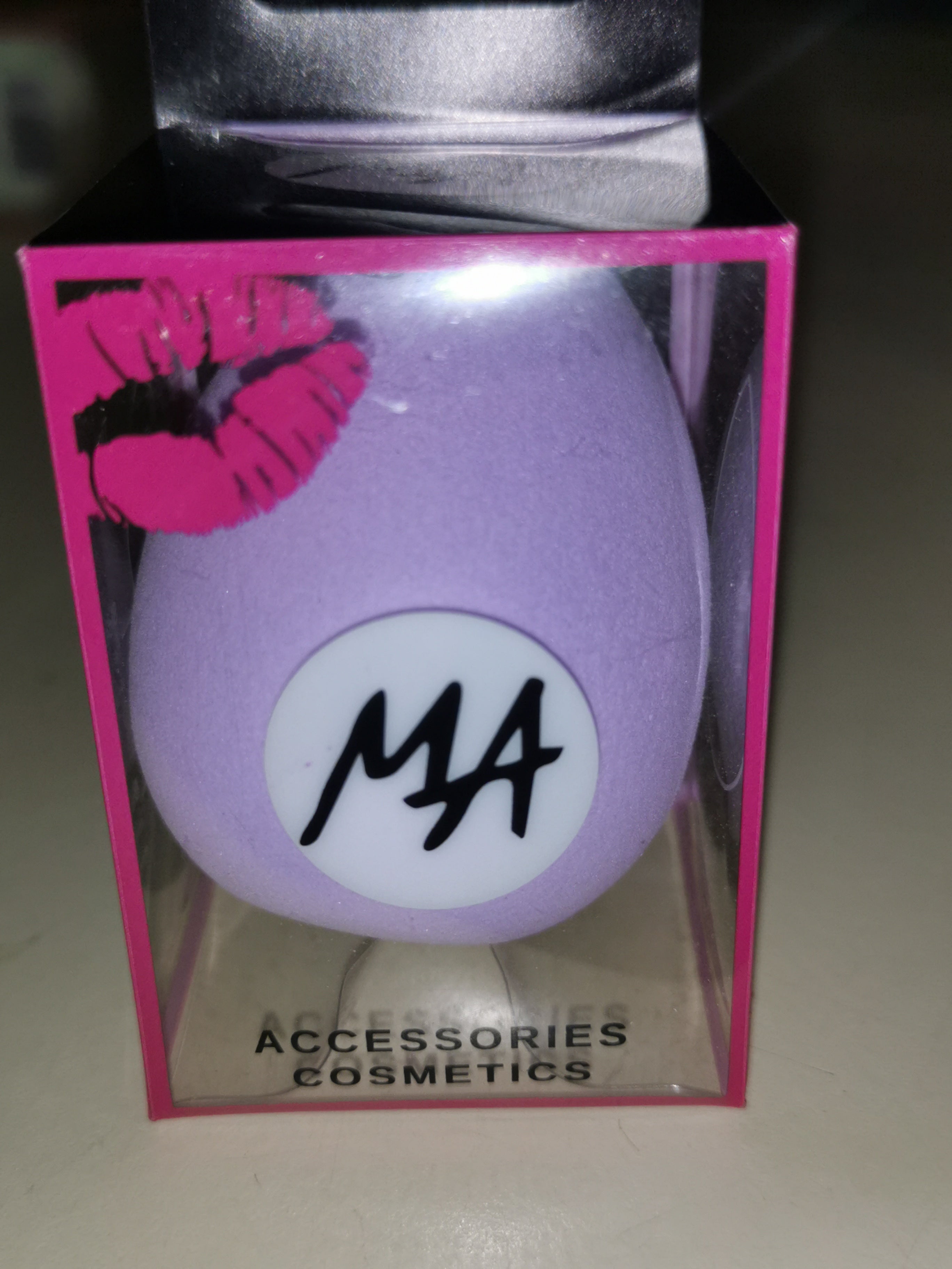 Makeup puff